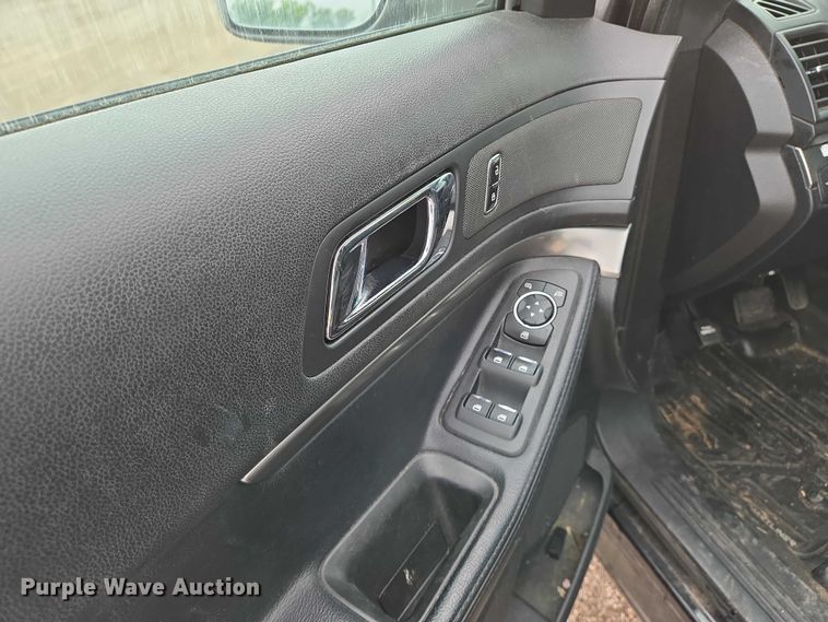 image for item EN8028 2016 Ford  Explorer Police Interceptor SUV