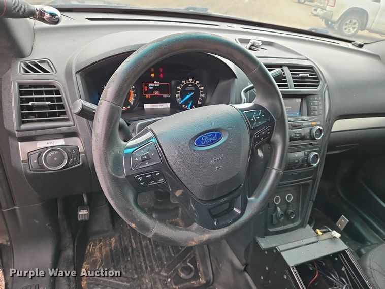 image for item EN8028 2016 Ford  Explorer Police Interceptor SUV