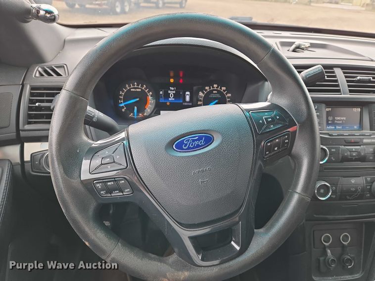 image for item EN8028 2016 Ford  Explorer Police Interceptor SUV