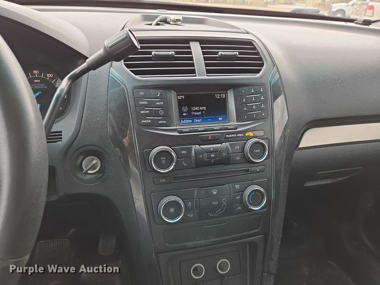 image for item EN8028 2016 Ford  Explorer Police Interceptor SUV