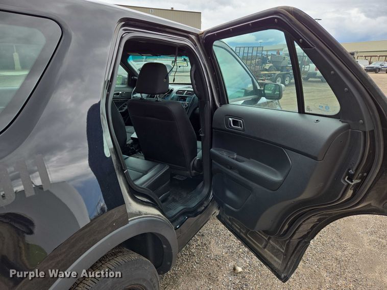 image for item EN8028 2016 Ford  Explorer Police Interceptor SUV