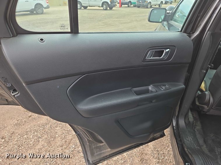 image for item EN8028 2016 Ford  Explorer Police Interceptor SUV