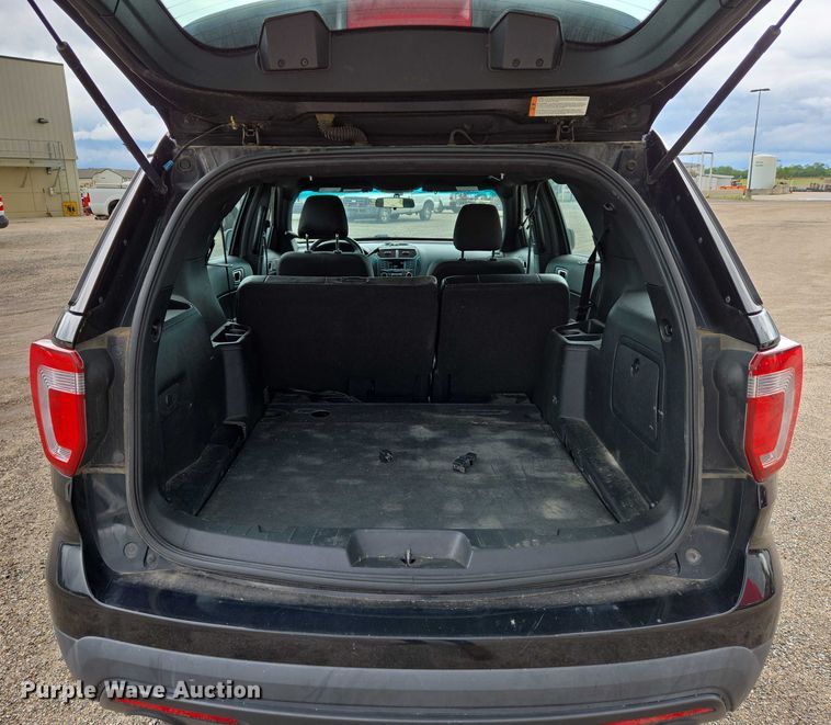 image for item EN8028 2016 Ford  Explorer Police Interceptor SUV