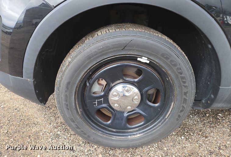 image for item EN8028 2016 Ford  Explorer Police Interceptor SUV