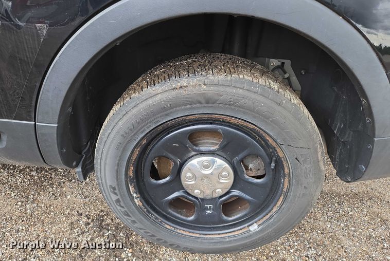 image for item EN8028 2016 Ford  Explorer Police Interceptor SUV