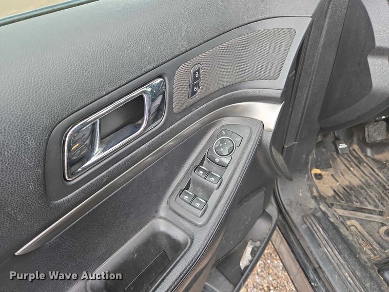 image for item EN8029 2016 Ford Explorer Police Interceptor SUV