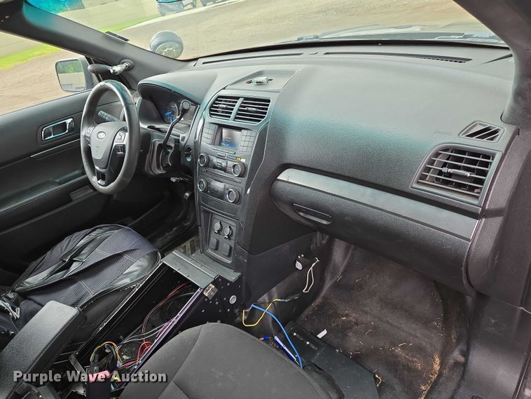 image for item EN8029 2016 Ford Explorer Police Interceptor SUV