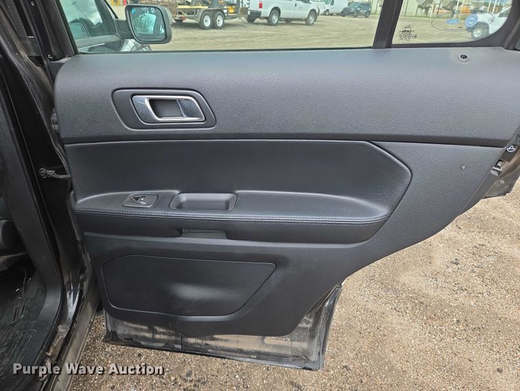 image for item EN8029 2016 Ford Explorer Police Interceptor SUV