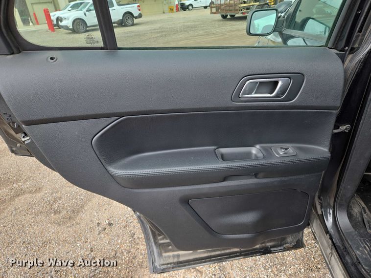 image for item EN8029 2016 Ford Explorer Police Interceptor SUV