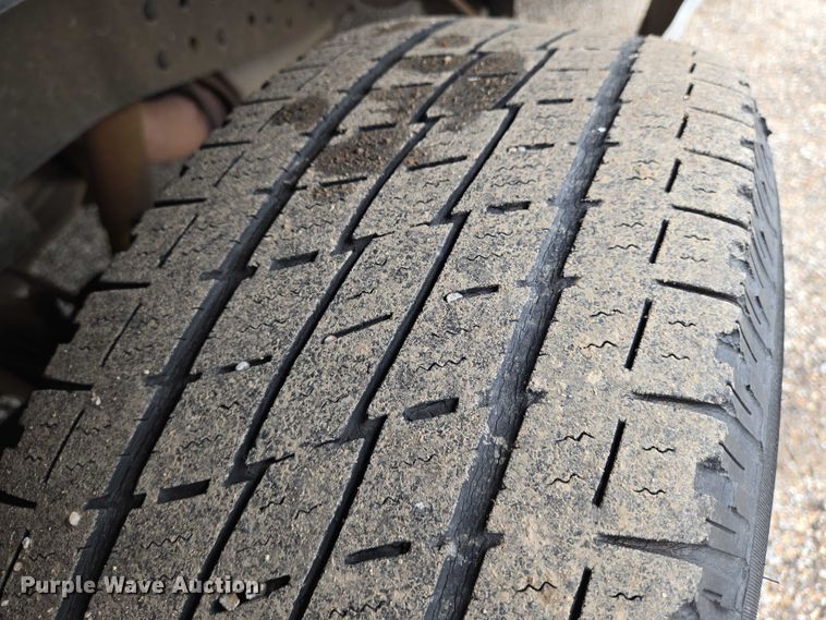 image for item EN8033 2008 Ford F250 Super Duty XL pickup truck