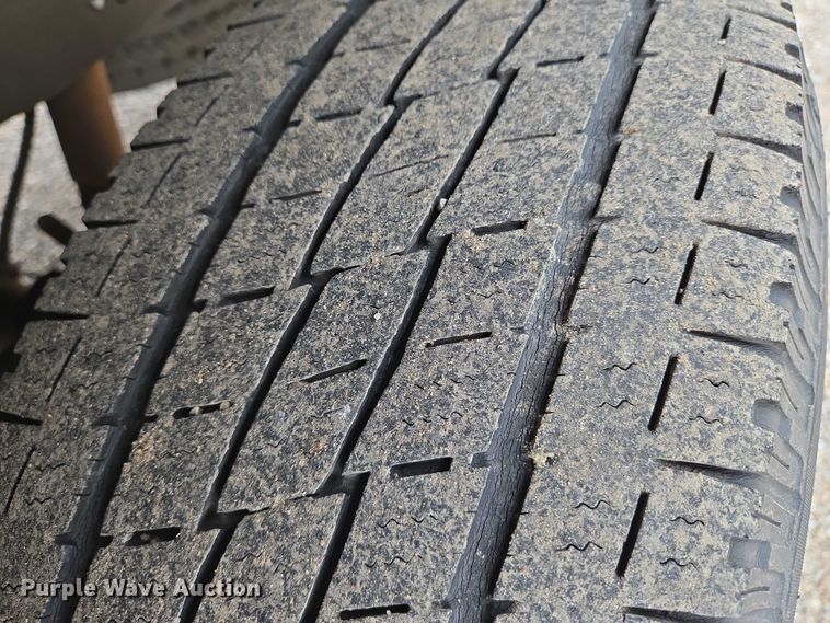 image for item EN8033 2008 Ford F250 Super Duty XL pickup truck