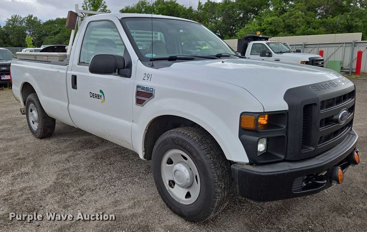 image for item EN8034 2008 Ford F250 Super Duty XL pickup truck