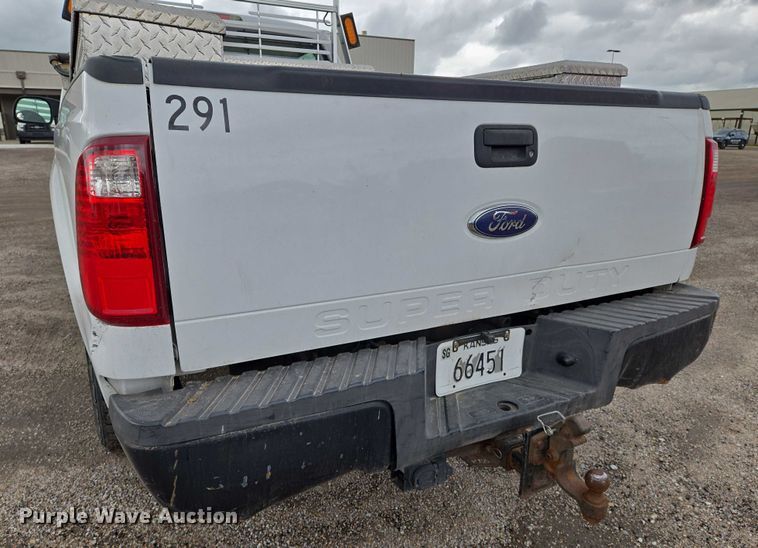 image for item EN8034 2008 Ford F250 Super Duty XL pickup truck