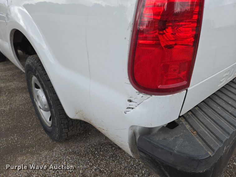 image for item EN8034 2008 Ford F250 Super Duty XL pickup truck