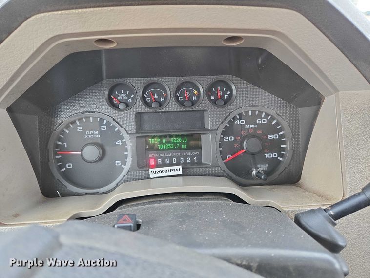 image for item EN8034 2008 Ford F250 Super Duty XL pickup truck