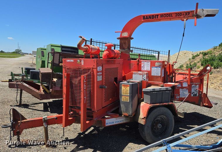 image for item EO0898 1997 Brush Bandit 200 XP wood chipper