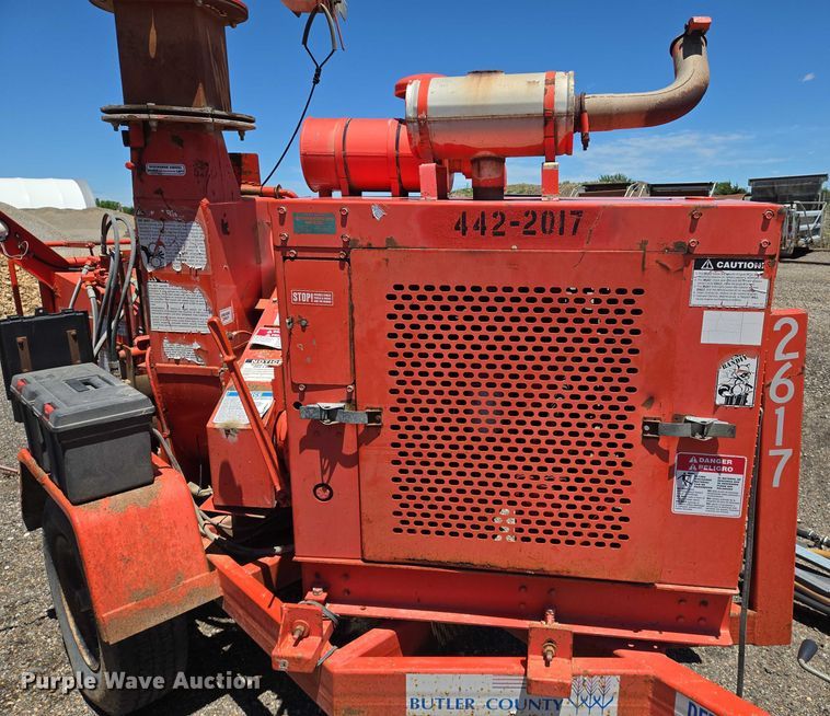 image for item EO0898 1997 Brush Bandit 200 XP wood chipper