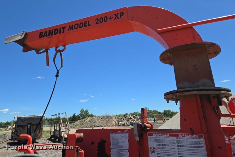 image for item EO0898 1997 Brush Bandit 200 XP wood chipper