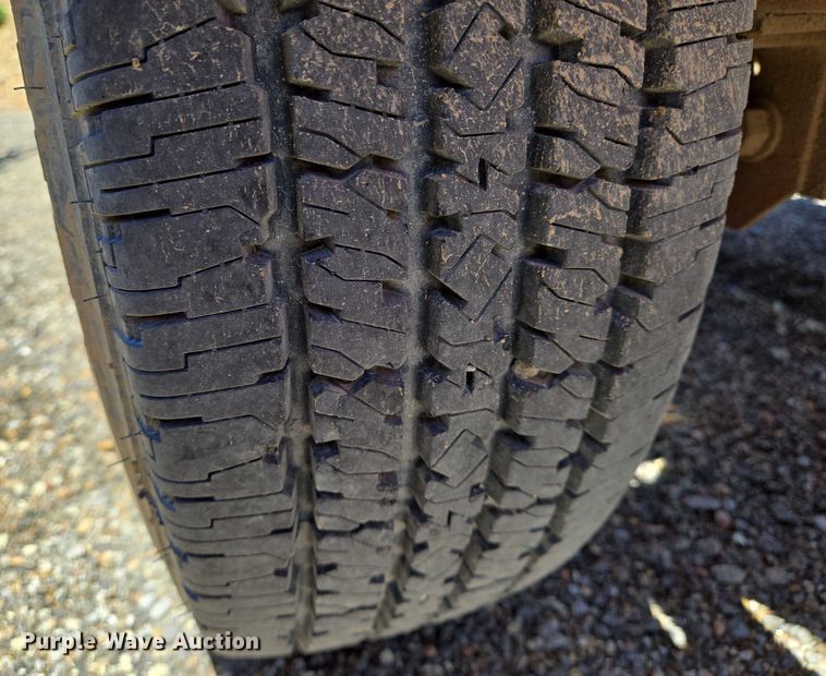 image for item EO0898 1997 Brush Bandit 200 XP wood chipper