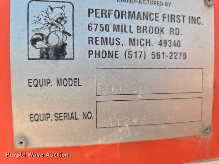 image for item EO0898 1997 Brush Bandit 200 XP wood chipper