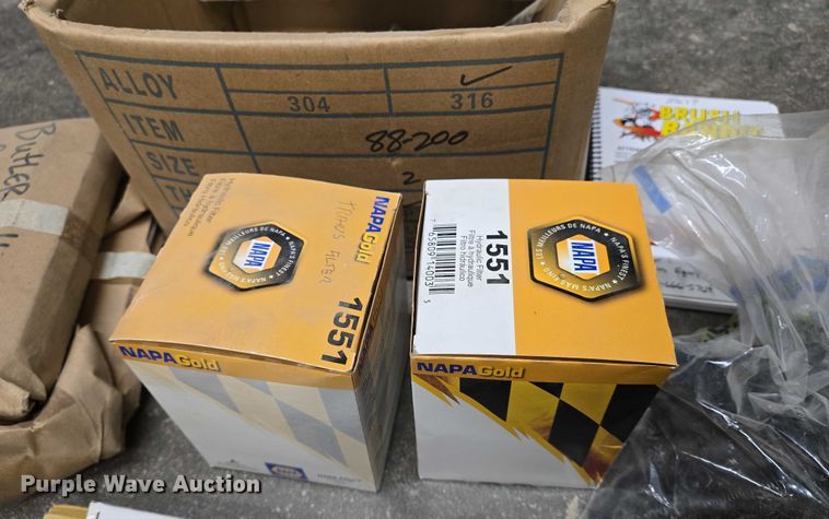 image for item EO0898 1997 Brush Bandit 200 XP wood chipper