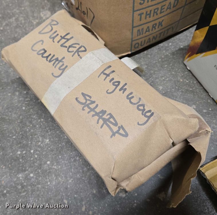 image for item EO0898 1997 Brush Bandit 200 XP wood chipper