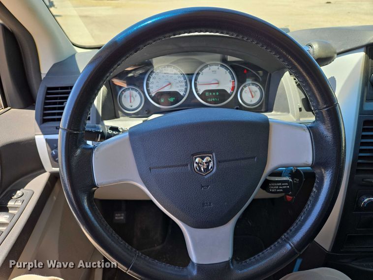 image for item EO0902 2010 Dodge Grand Caravan SXT van