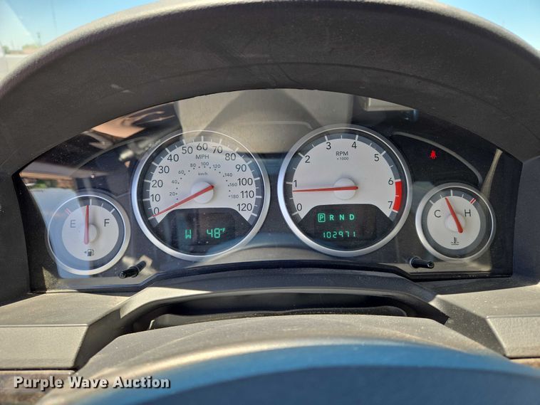 image for item EO0902 2010 Dodge Grand Caravan SXT van