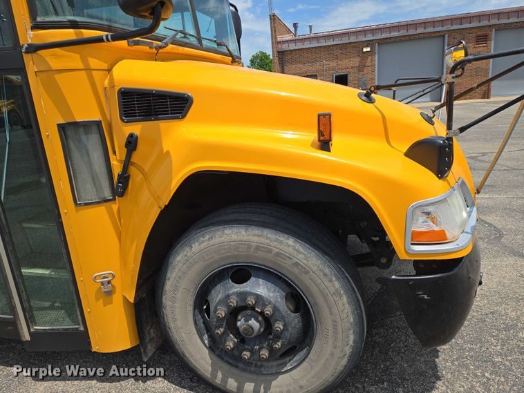 image for item EO0930 2013 Bluebird Vision school bus