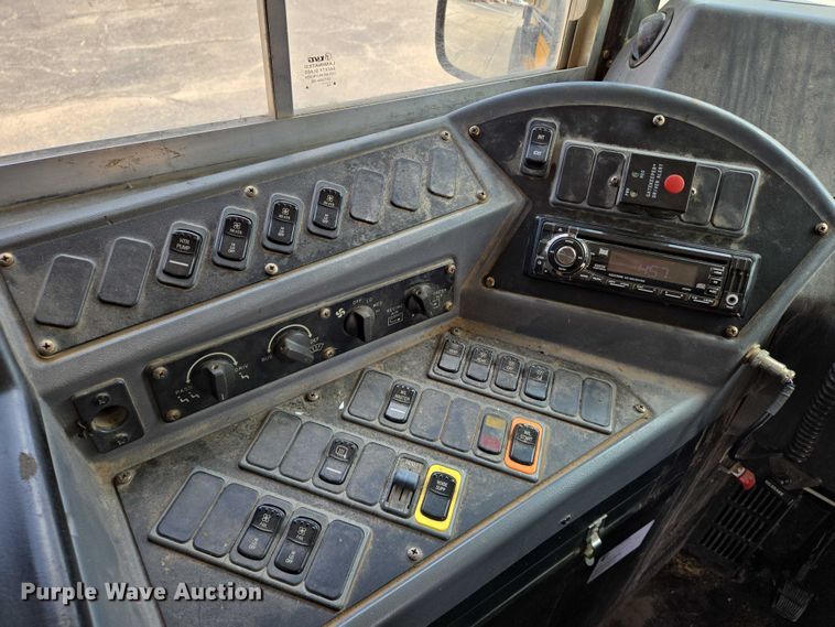 image for item EO0930 2013 Bluebird Vision school bus