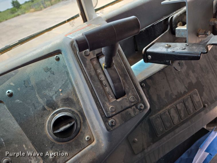 image for item EO0930 2013 Bluebird Vision school bus