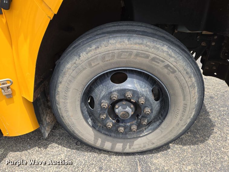 image for item EO0930 2013 Bluebird Vision school bus