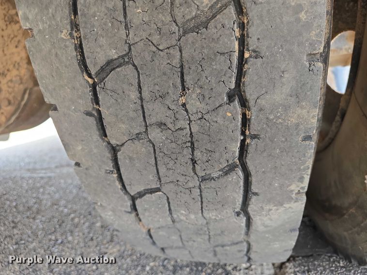 image for item EO0930 2013 Bluebird Vision school bus