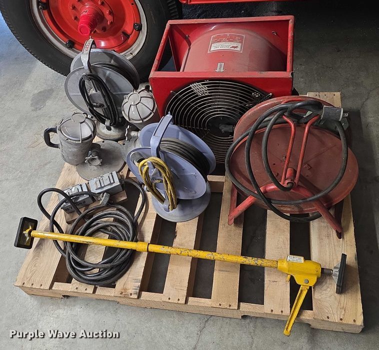 image for item EO1010 Tools