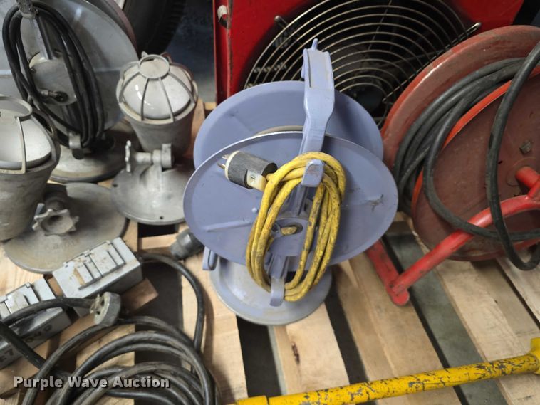 image for item EO1010 Tools