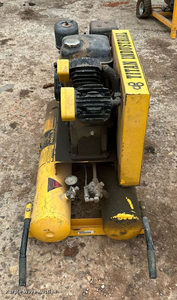 image for item EQ4819 Titan Industrial equipment