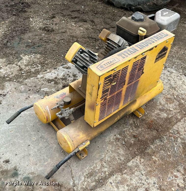 image for item EQ4819 Titan Industrial equipment