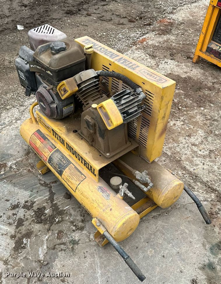 image for item EQ4819 Titan Industrial equipment