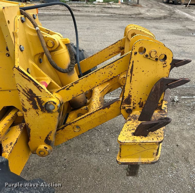 image for item EQ4828 1987 John Deere 770B motor grader