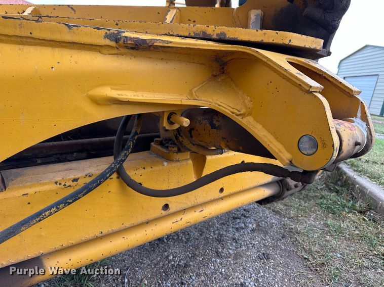 image for item EQ4828 1987 John Deere 770B motor grader