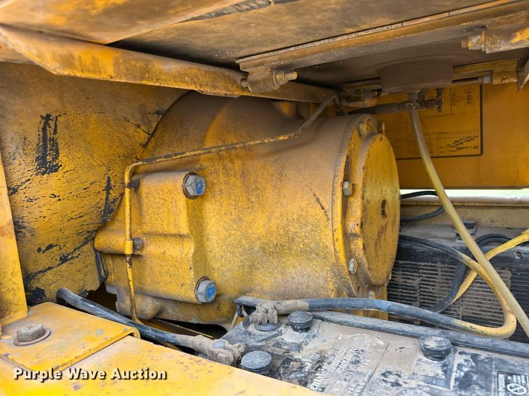 image for item EQ4828 1987 John Deere 770B motor grader