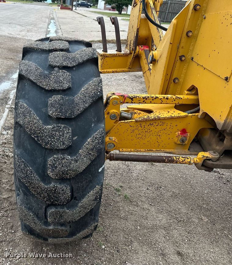 image for item EQ4828 1987 John Deere 770B motor grader