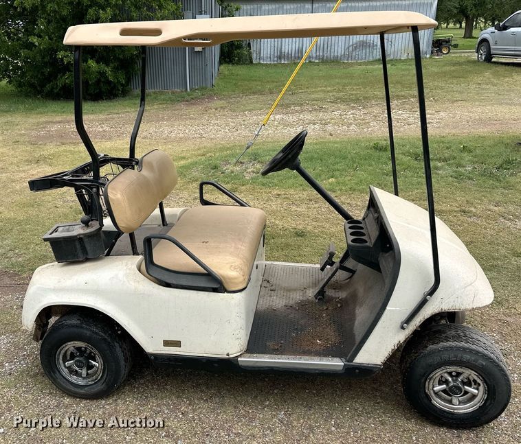 image for item EQ4835 EZ-Go golf cart