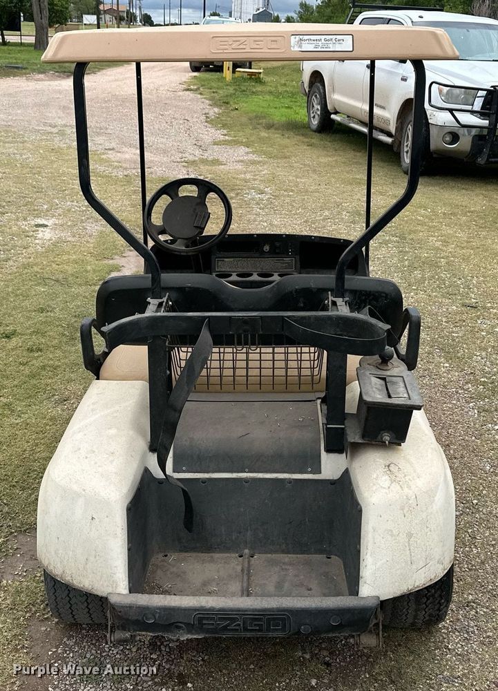 image for item EQ4835 EZ-Go golf cart