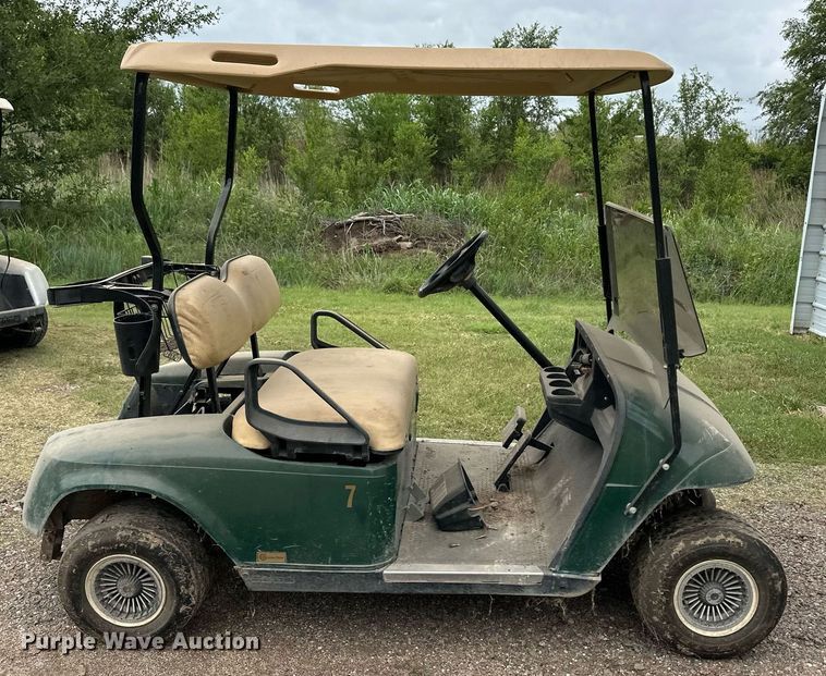 image for item EQ4837 EZ-Go golf cart