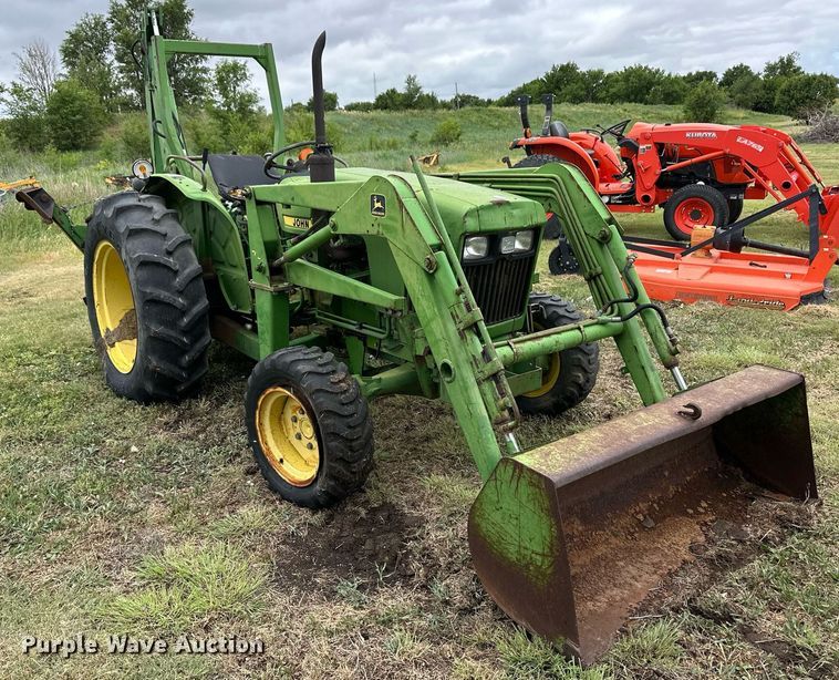 image for item EQ4841 John Deere 950 MFWD tractor