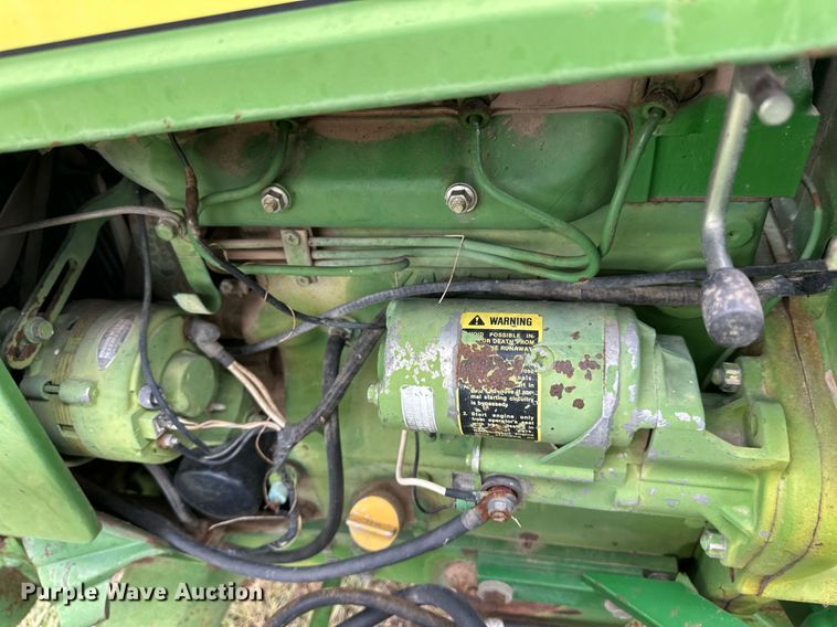 image for item EQ4841 John Deere 950 MFWD tractor