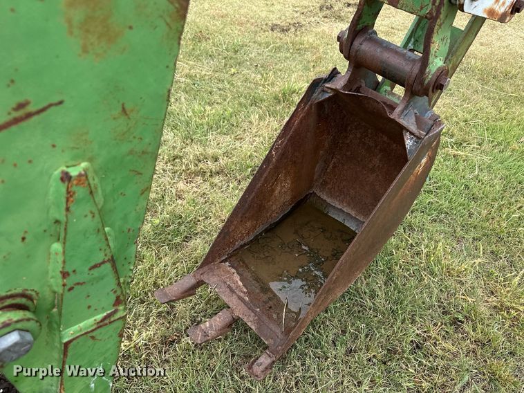 image for item EQ4841 John Deere 950 MFWD tractor