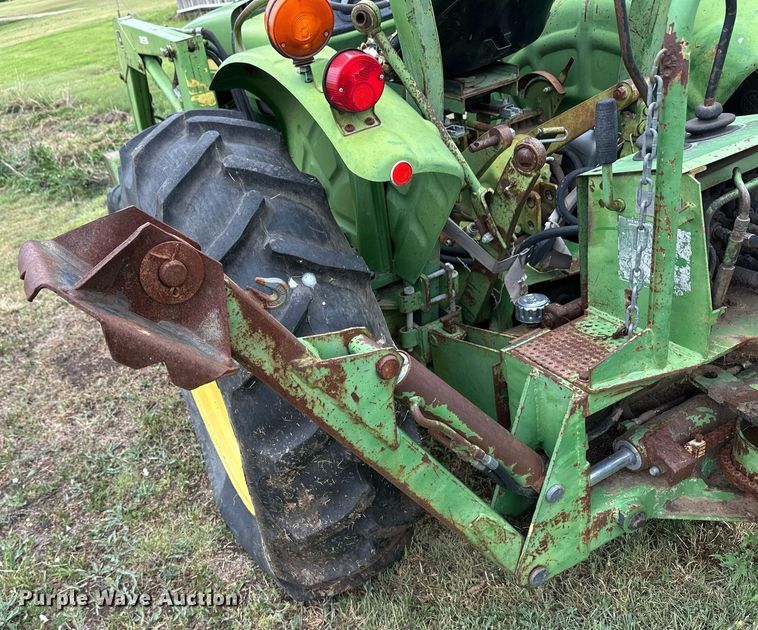 image for item EQ4841 John Deere 950 MFWD tractor