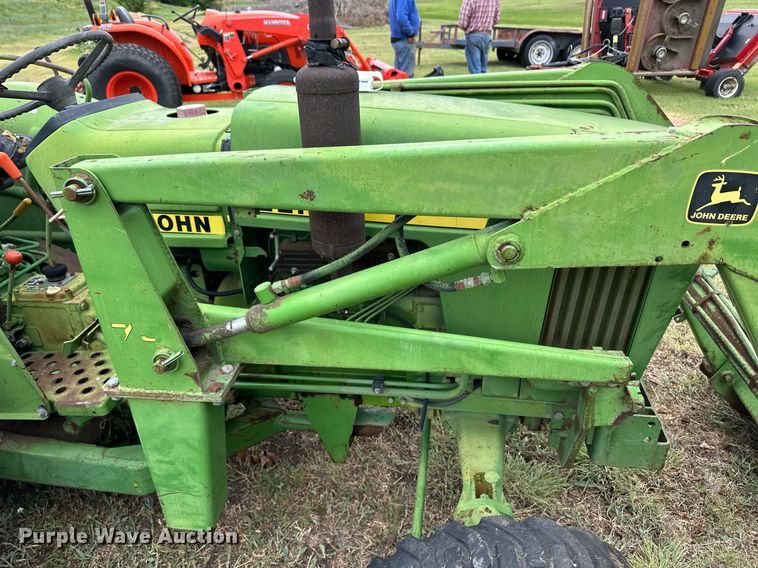 image for item EQ4841 John Deere 950 MFWD tractor